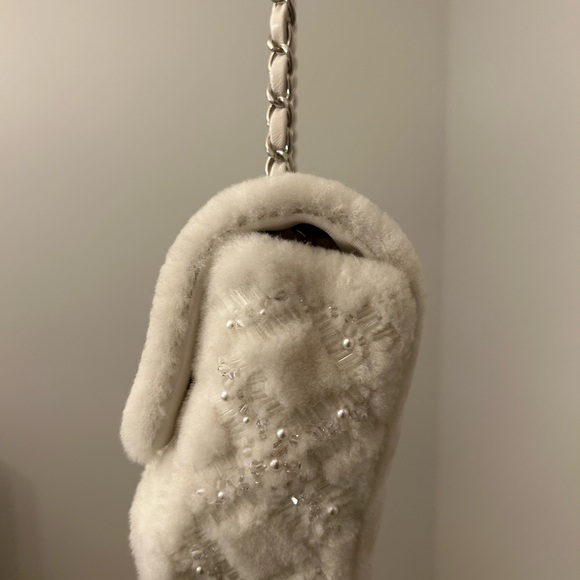 CHANEL LIMITED EDITION FLAP BAG - Picture 4 of 12